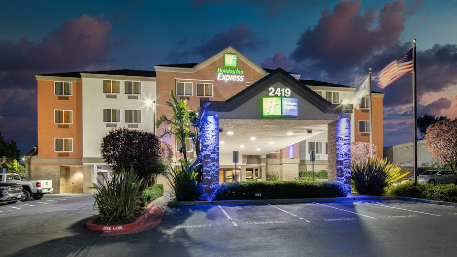 Holiday Inn Express Castro Valley - I-580 by IHG