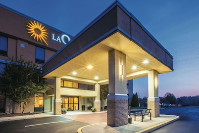 La Quinta Inn & Suites by Wyndham Mechanicsburg - Harrisburg