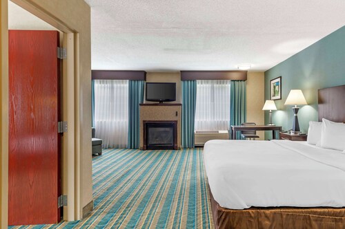 Best Western Plus Berkshire Hills Inn & Suites