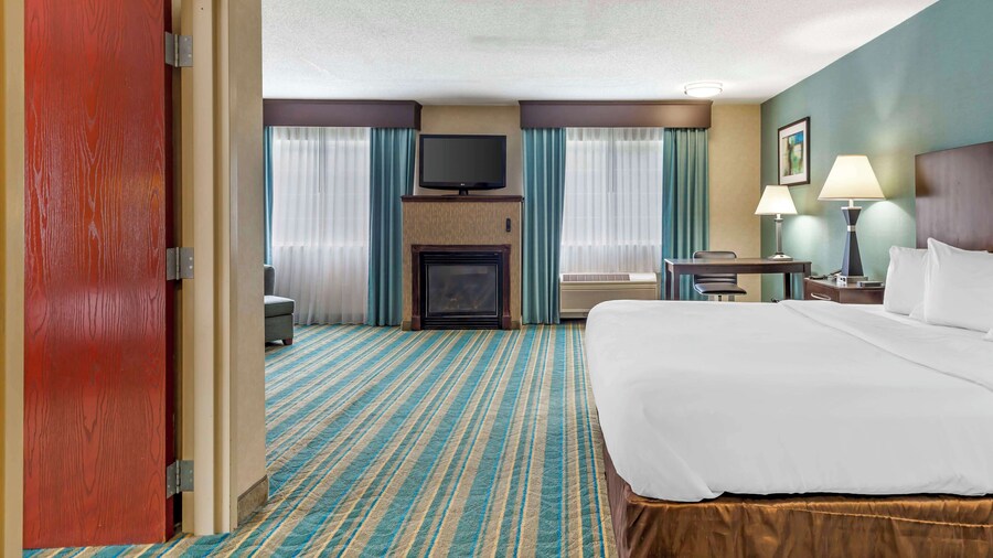 Best Western Plus Berkshire Hills Inn & Suites