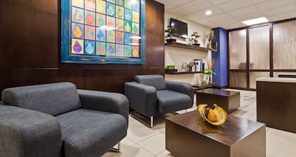 Best Western Plus Berkshire Hills Inn & Suites