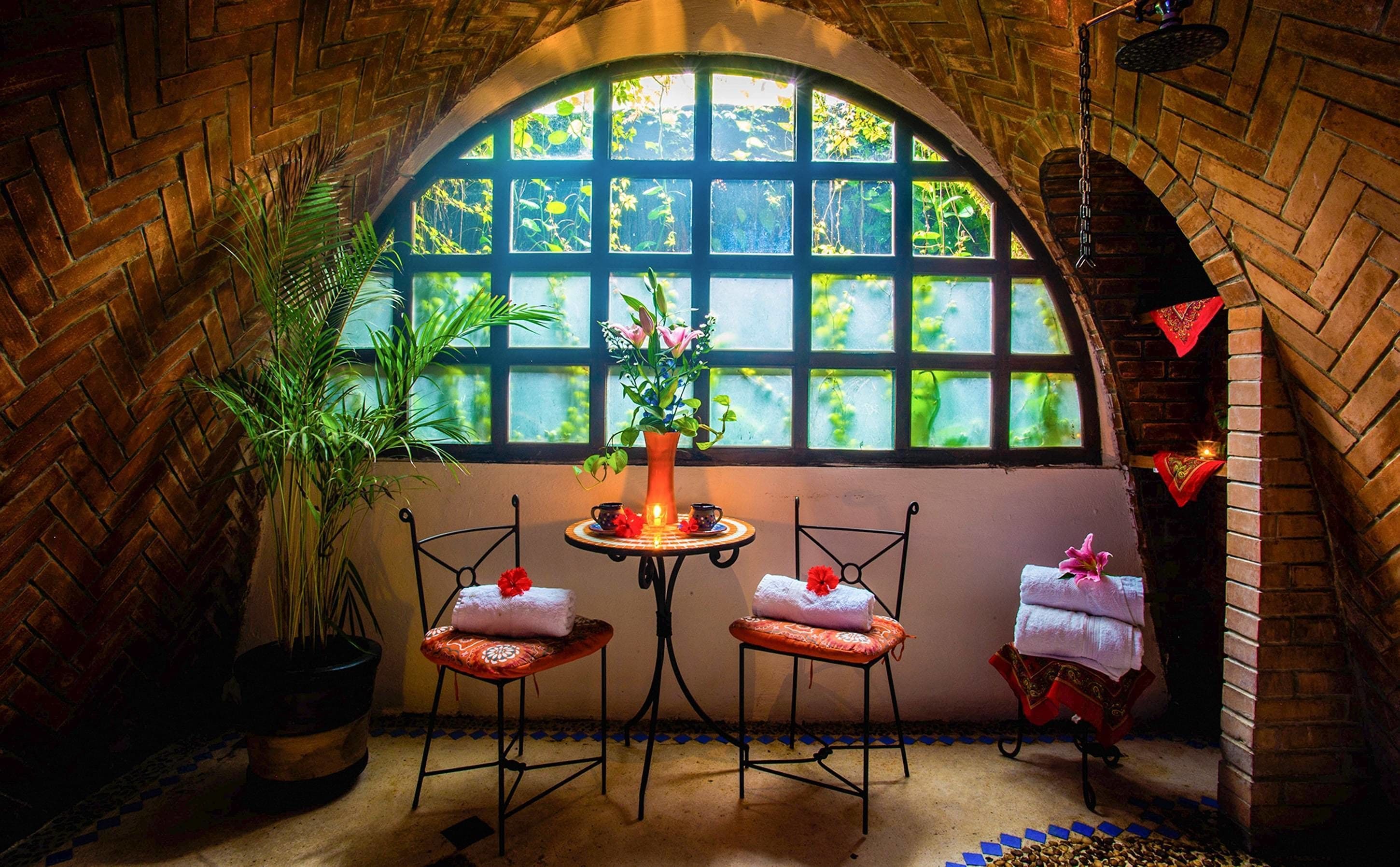 Couples treatment room(s), steam room, body treatments, aromatherapy