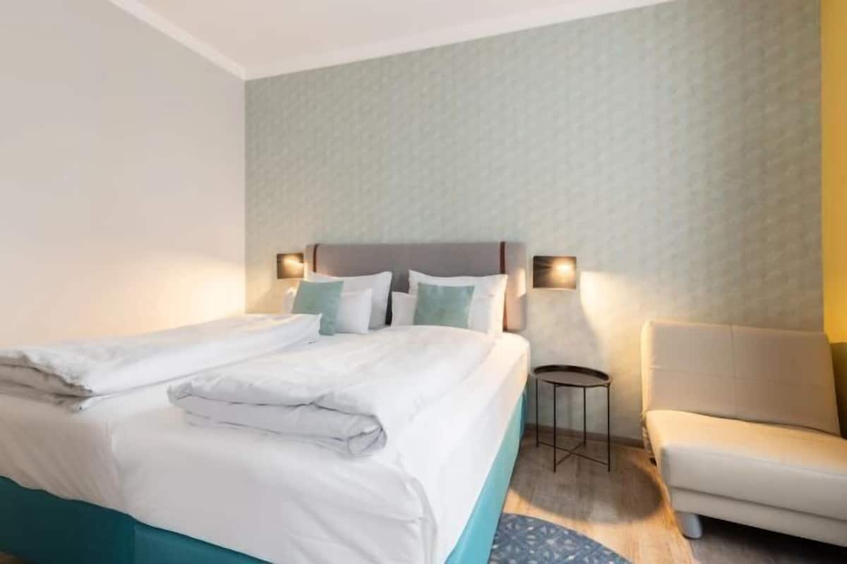 In-room safe, desk, free cribs/infant beds, free WiFi