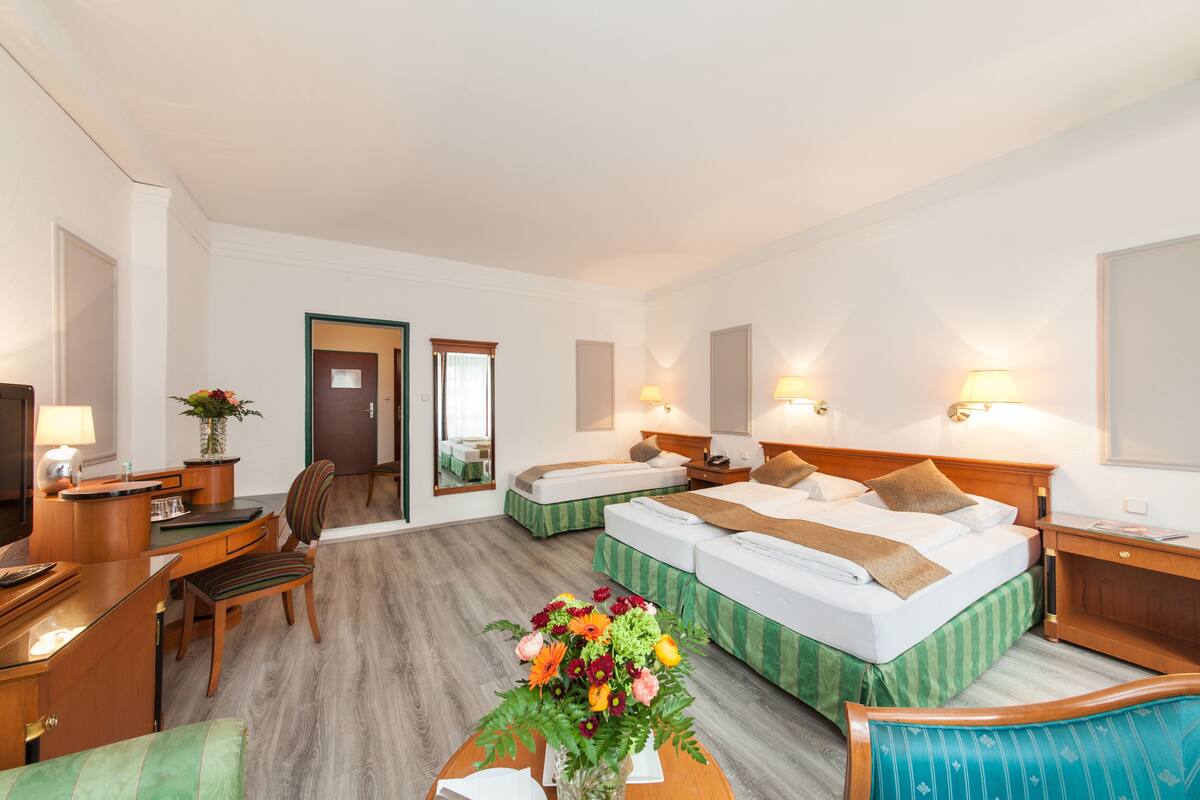 Triple Room | In-room safe, blackout drapes, cribs (free), rollaway beds (surcharge)