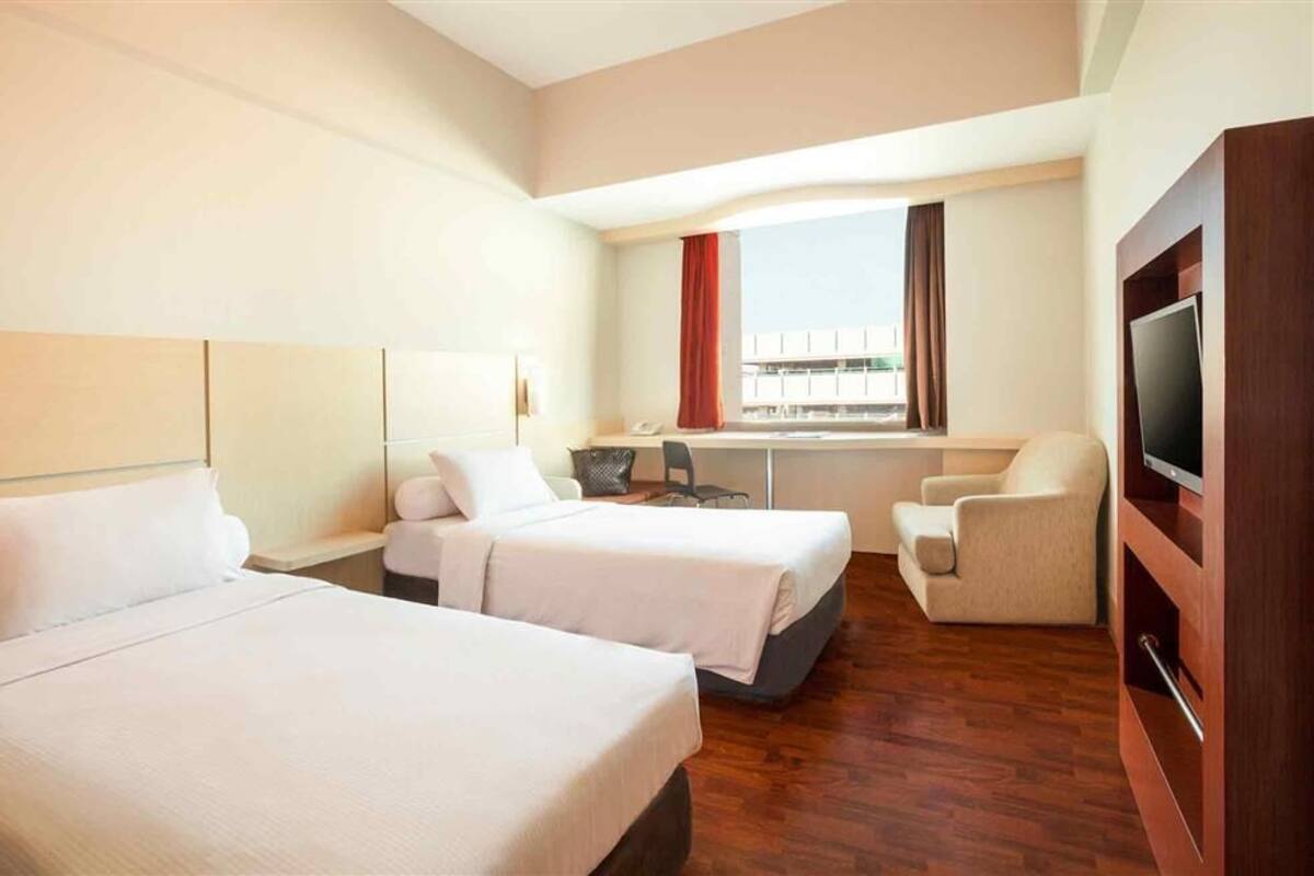 Literie de qualité supérieure, coffres-forts dans les chambres, bureau