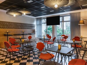 Bar (on property) - ibis Berlin Mitte (Berlin)