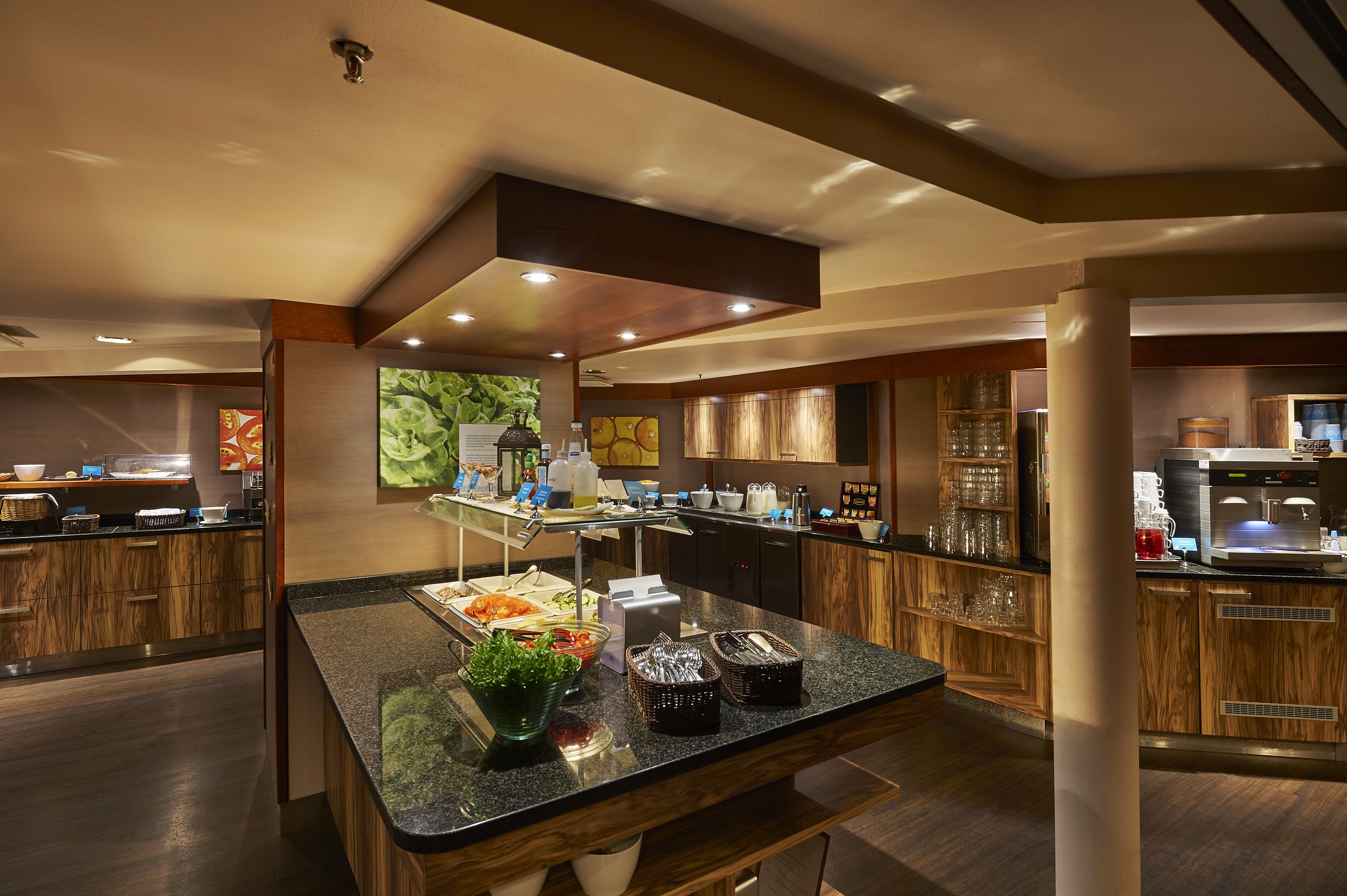 Daily buffet breakfast (EUR 21 per person)