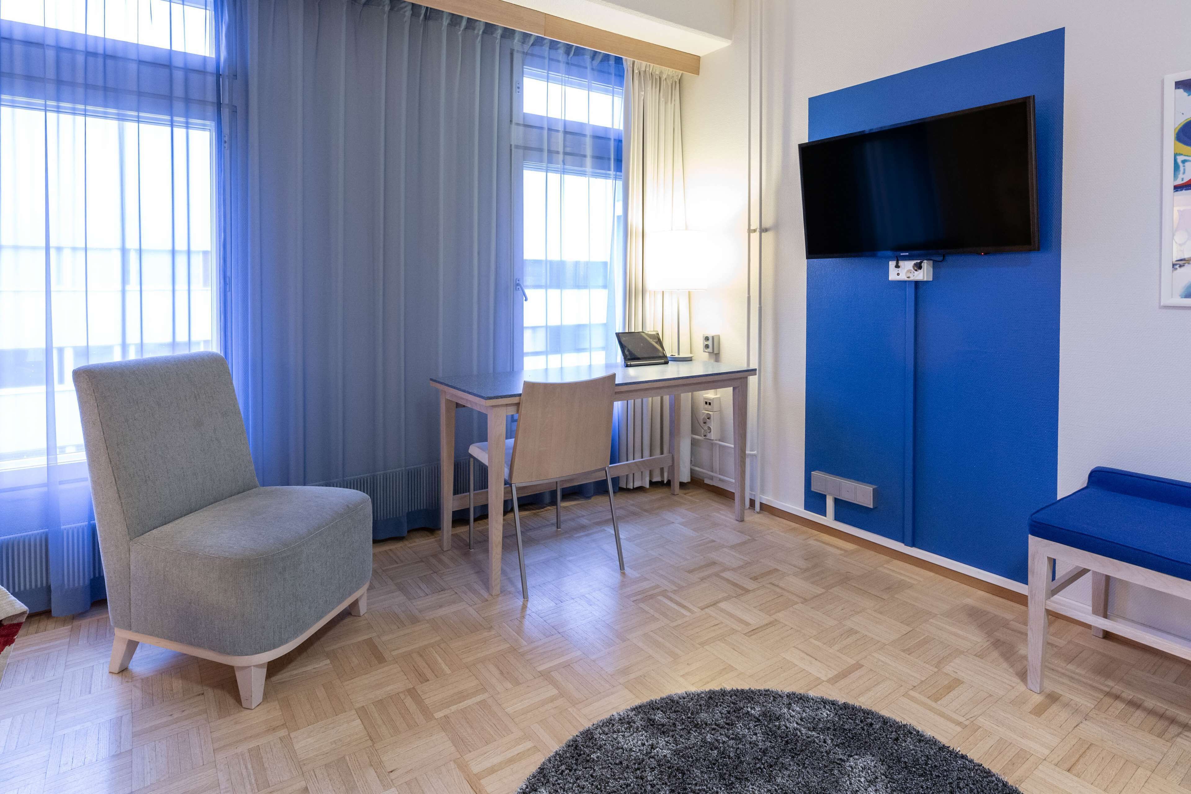 Kamar Superior | Meja kerja, tirai kedap cahaya, tempat tidur bayi gratis, dan Wi-Fi