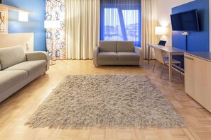 Superior Room, Multiple Beds (Plus) | Desk, blackout drapes, free cribs/infant beds, WiFi