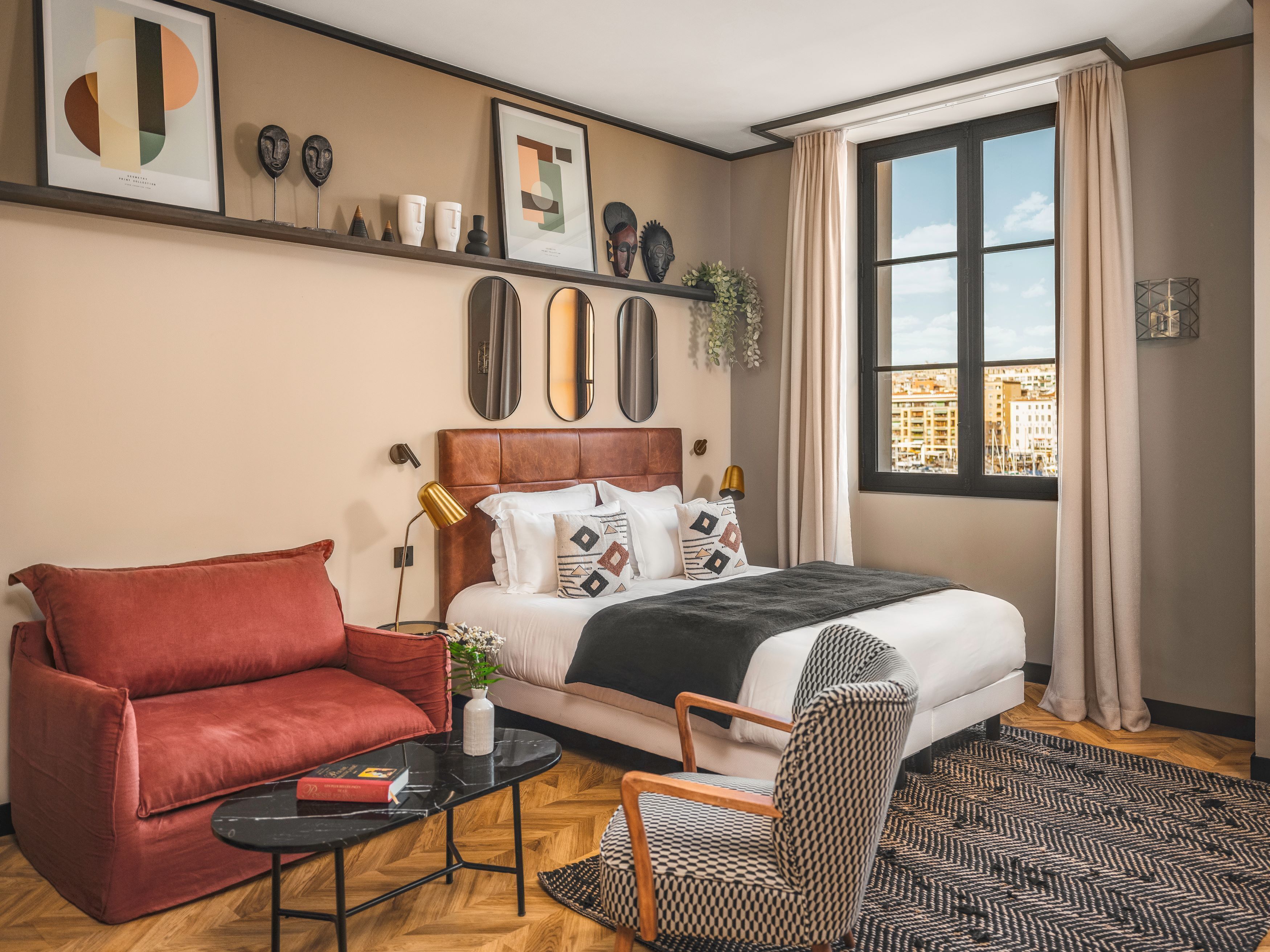 Premium bedding, in-room safe, desk, soundproofing