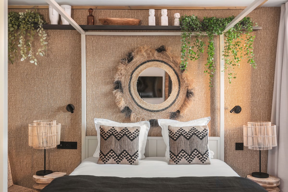 1 bedroom, premium bedding, in-room safe, desk