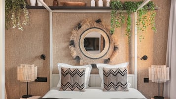 1 bedroom, premium bedding, in-room safe, desk