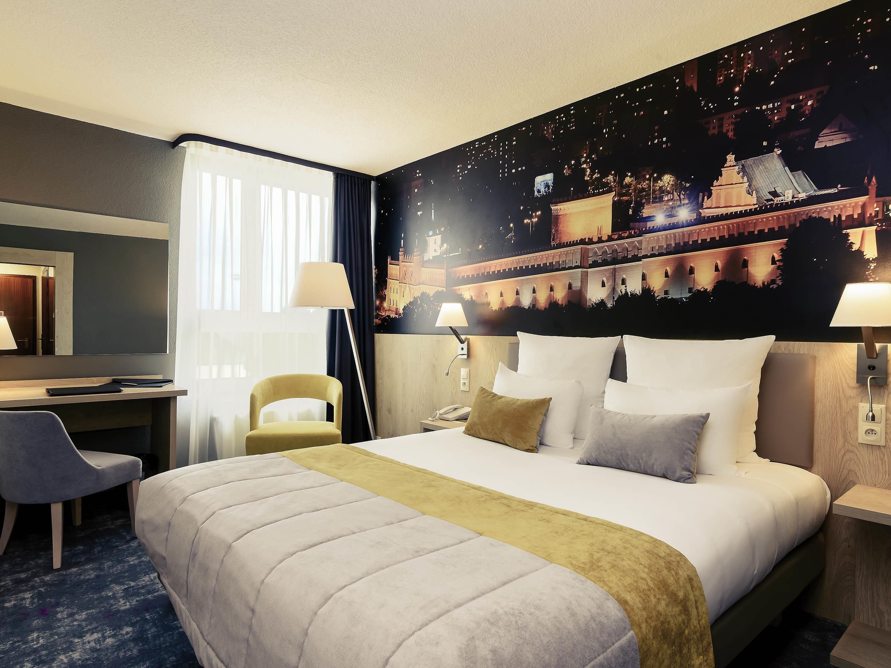 Premium bedding, minibar, in-room safe, desk