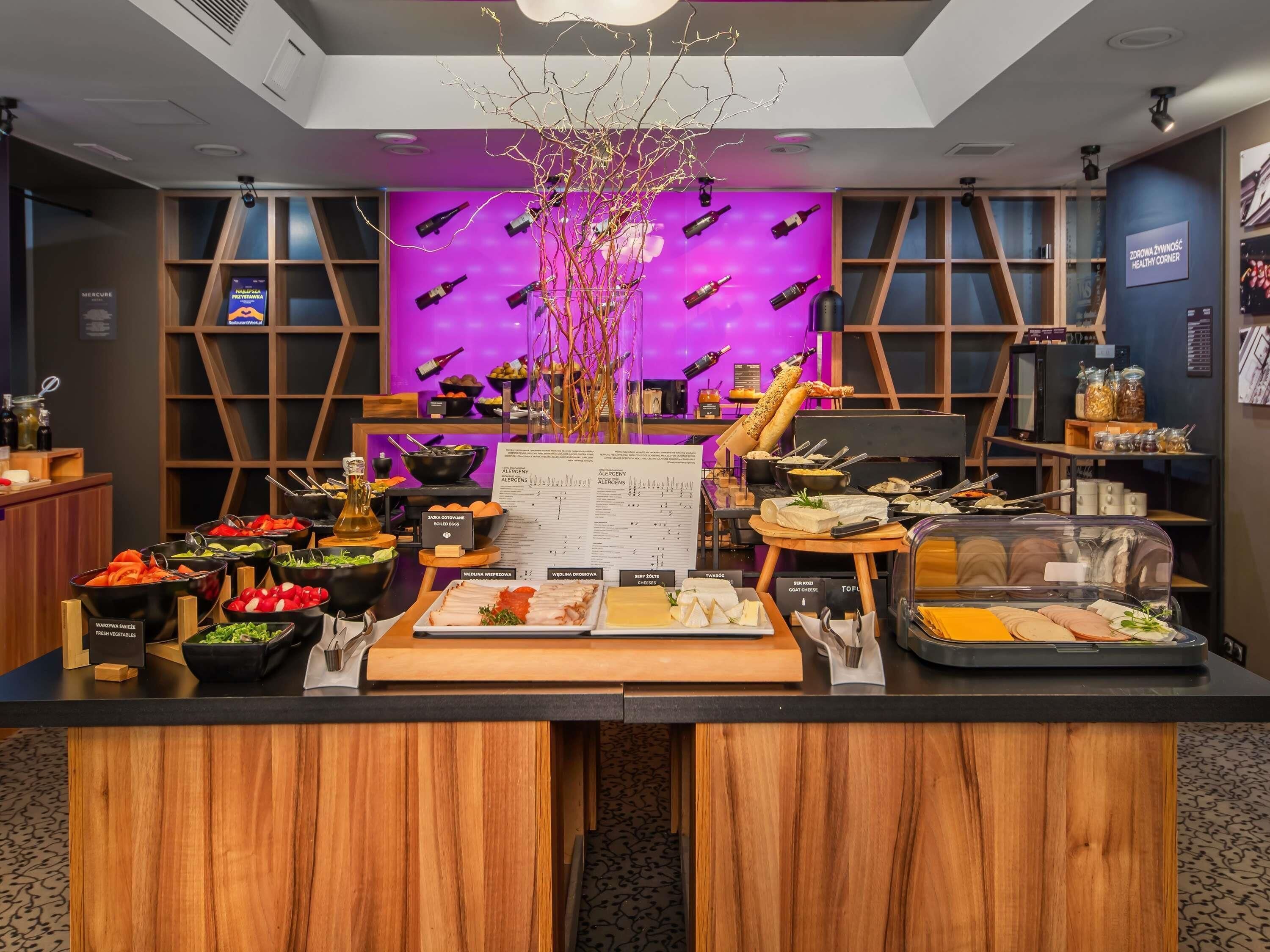 Tägliches Frühstücksbuffet gegen Gebühr