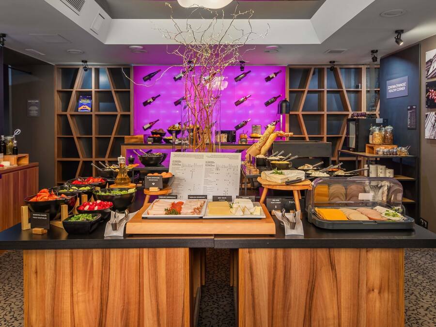 Desayuno buffet todos los días (con cargo)