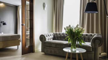 1 bedroom, premium bedding, minibar, in-room safe