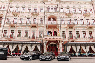 Hotel Bristol