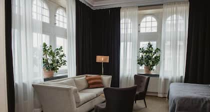 Home Hotel Christian IV – Dinner included