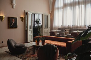 Sala de estar en el lobby