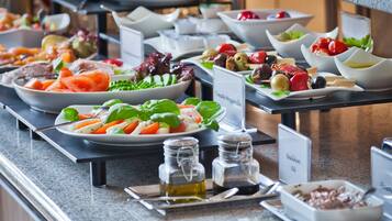 Daily buffet breakfast (EUR 17 per person)