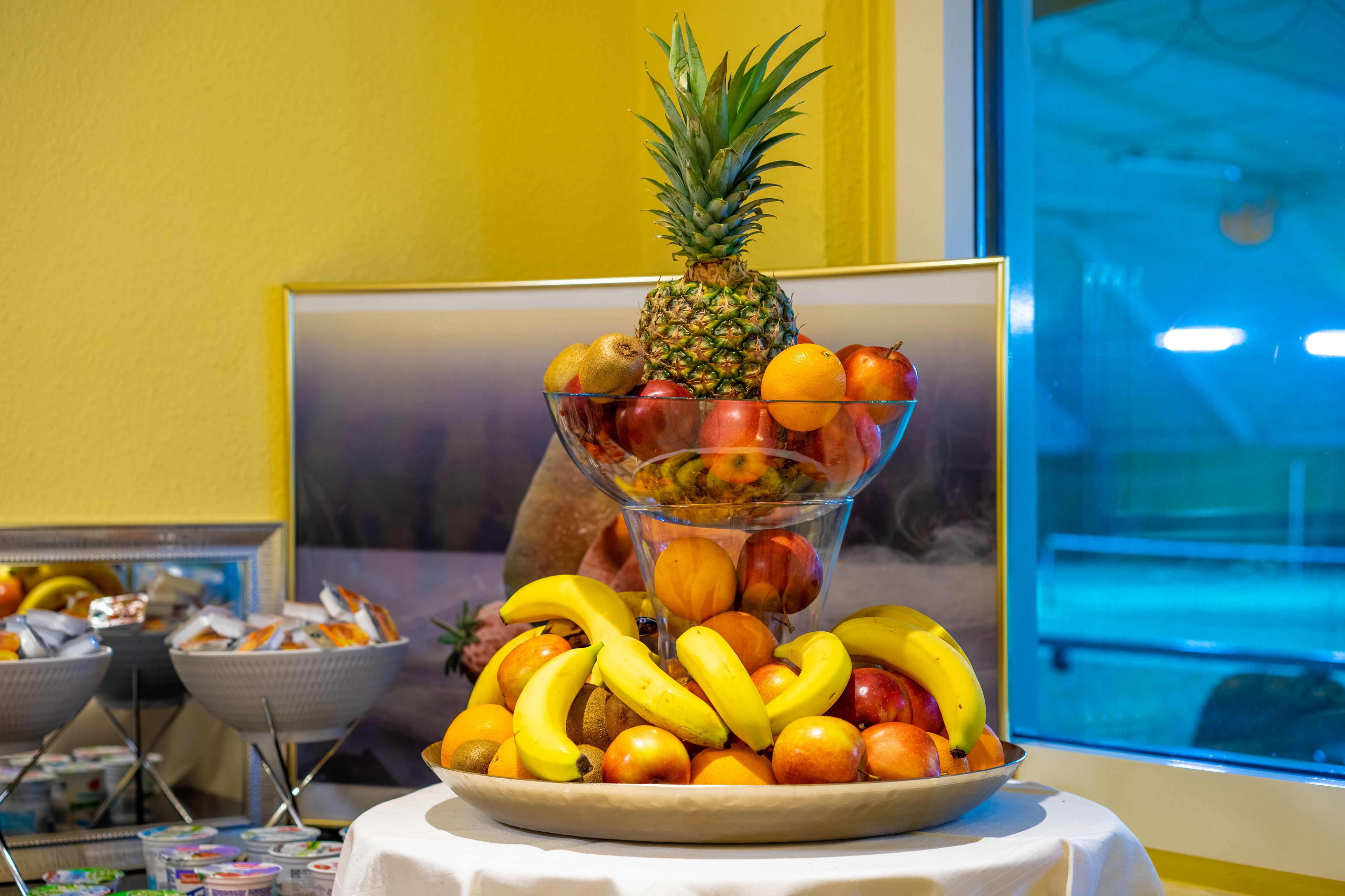 Tägliches Frühstücksbuffet (13 EUR pro Person)