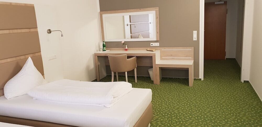 Bureau, espace de travail pour ordinateurs portables