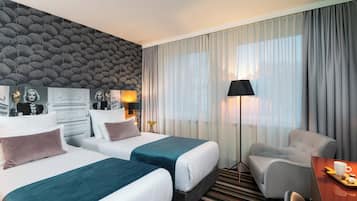 Comfort-Zimmer | Minibar, Zimmersafe, Schreibtisch, schallisolierte Zimmer