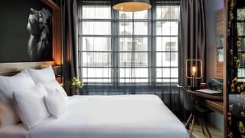 Minibar, két bảo mật tại phòng, bàn, phòng cách âm