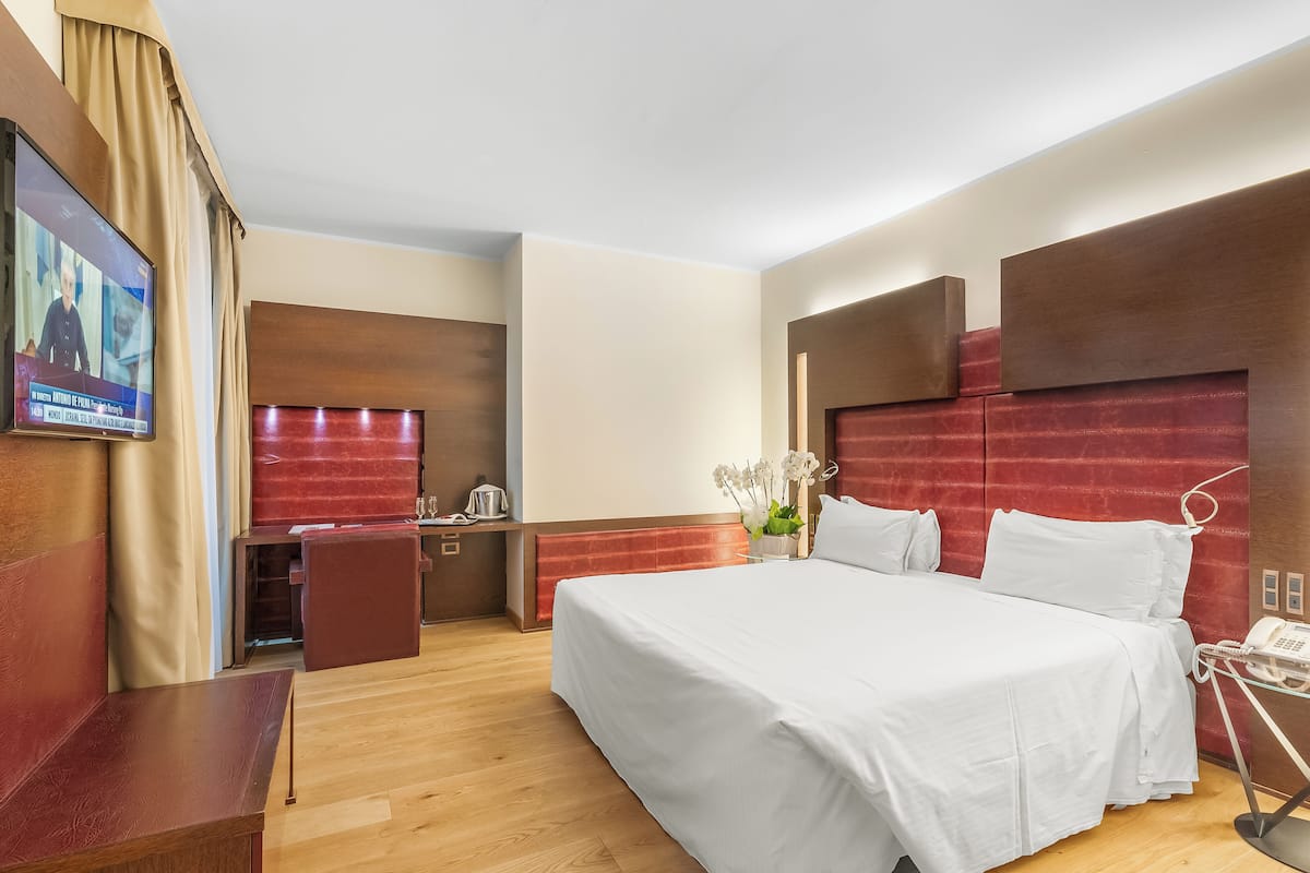 Suite | Couette en duvet, minibar, coffre-fort, bureau