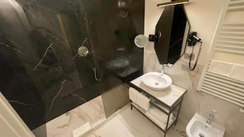 Chambre Double Supérieure | Salle de bain