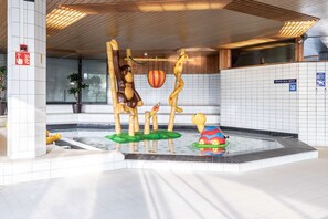 2 indoor pools, pool loungers, lifeguards on site