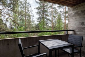 Superior King Plus | Värdeförvaringsskåp på rummet, skrivbord och mörkläggningsgardiner