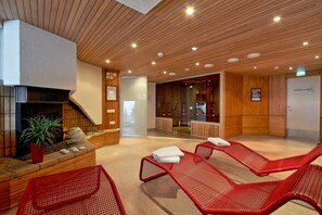 Sauna, hot tub, steam room, body treatments, aromatherapy