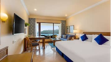Deluxe Room, Sea View | Premium bedding, in-room safe, desk, laptop workspace