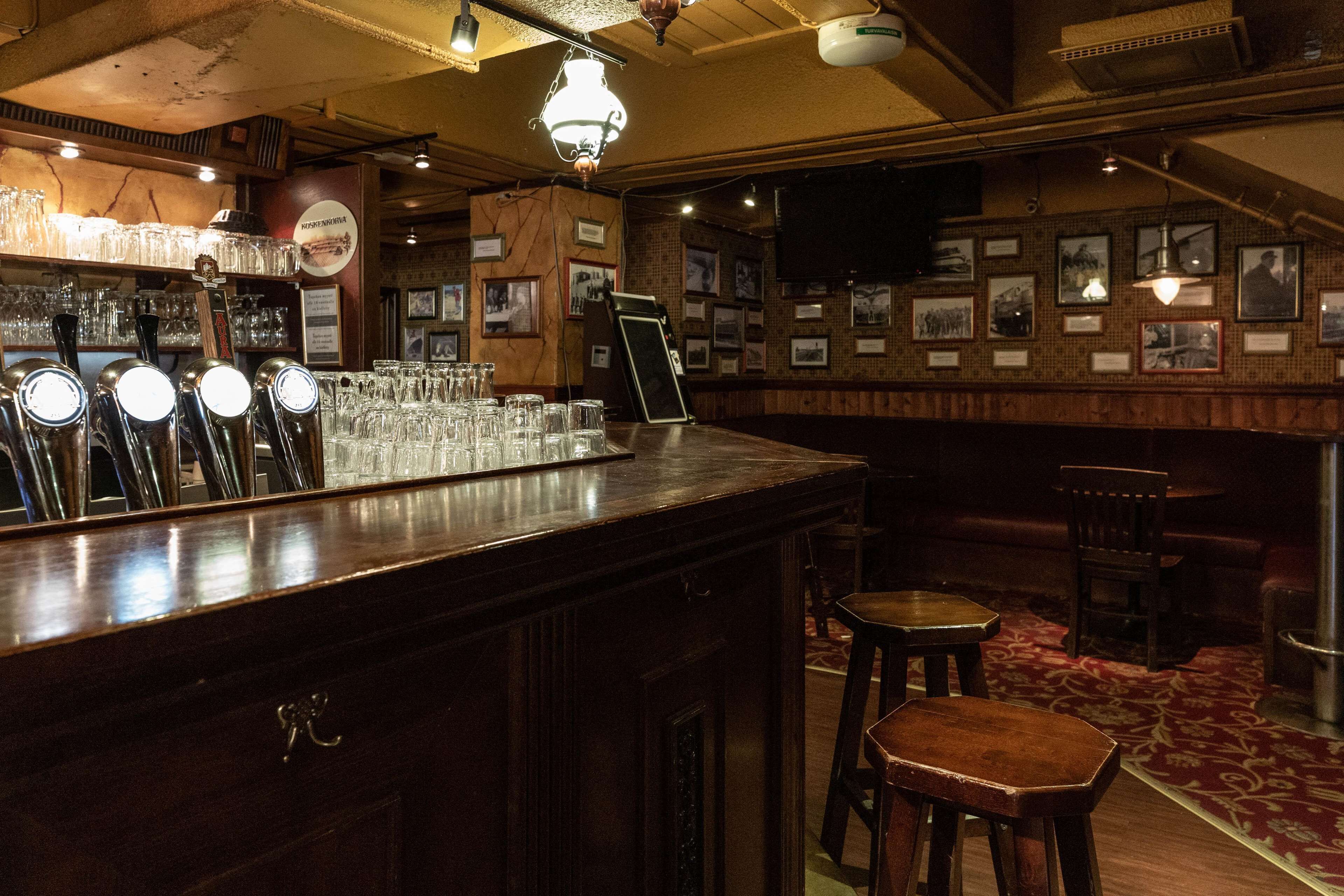 Bar (en la propiedad)