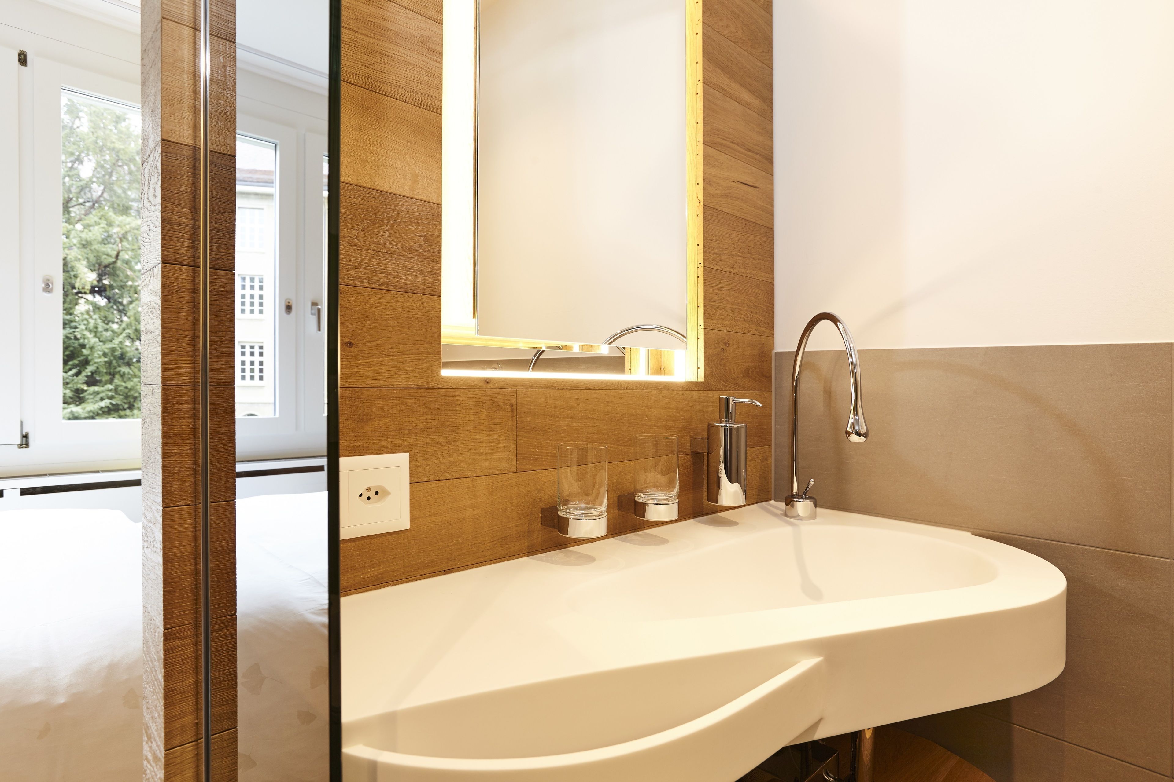 standard charming room (160 cm bed) | bathroom | hair dryer, bathrobes, towels, shampoo