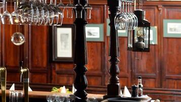 Bar (in der Unterkunft)