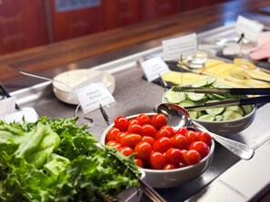 Free daily buffet breakfast 