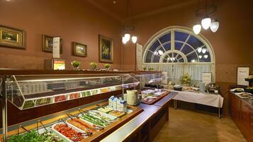 ๋ทํ ๋ฌด๋ฃ ์์นจ ์์ฌ ํฌํจ