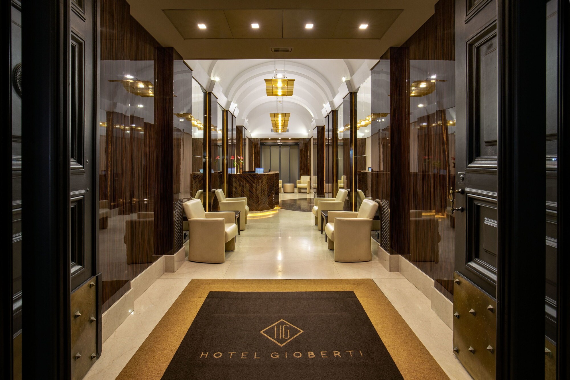 4 Star Hotels