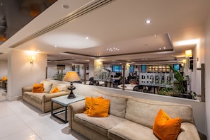 3 bars/lounges, 2 poolside bars, beach bar