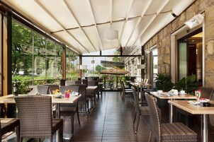 Μπαρ (στο κατάλυμα)