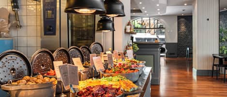 Free daily buffet breakfast