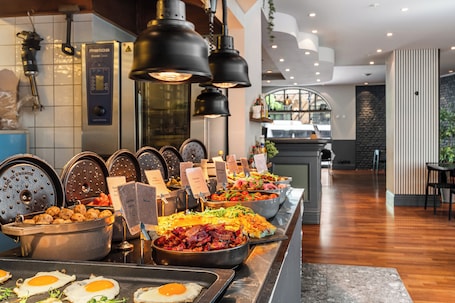 Desayuno buffet incluido todos los días