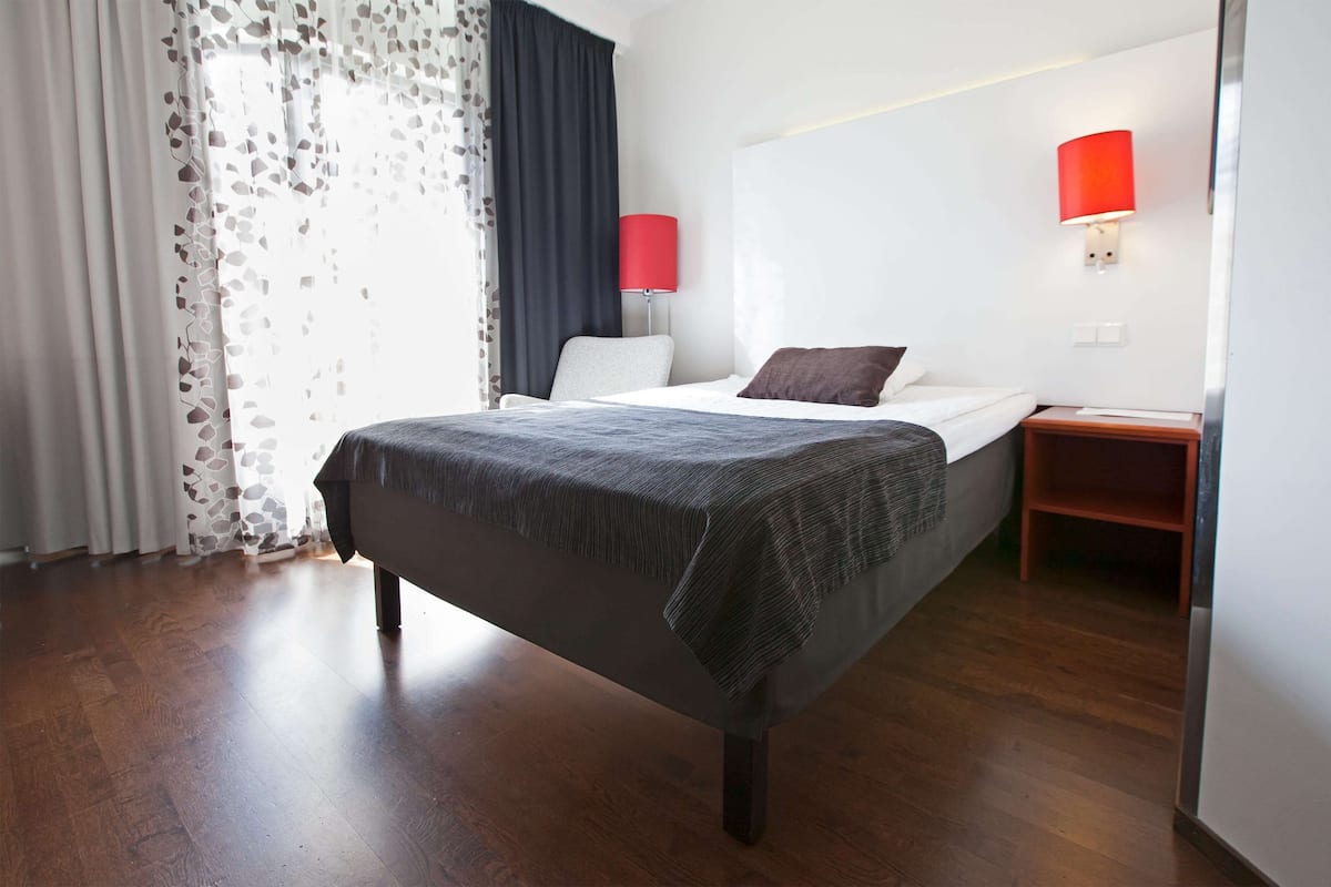 Minibar, in-room safe, desk, blackout curtains