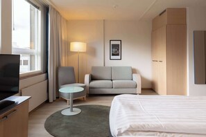Desk, blackout curtains, free cots/infant beds, free WiFi - Scandic Seinäjoki (Seinajoki)