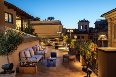 9Hotel Cesari