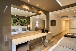 Articles gratuits dans le mini-bar, coffres-forts dans les chambres