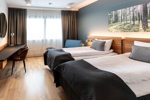 Minibar, in-room safe, desk, soundproofing - Scandic Espoo (Espoo)