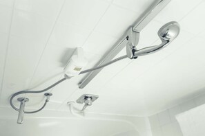 Hypo-allergenic bedding, in-room safe, desk, iron/ironing board - Hotel Stuttgart Sindelfingen City by Tulip Inn (Sindelfingen)